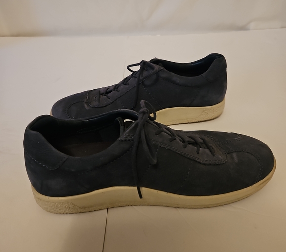 Ecco Men's Dark Blue Sneakers - Picture 1 of 7
